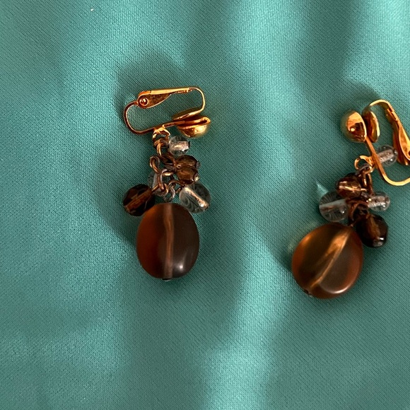 ❤️Clip on Earrings❤️ - Picture 5 of 7